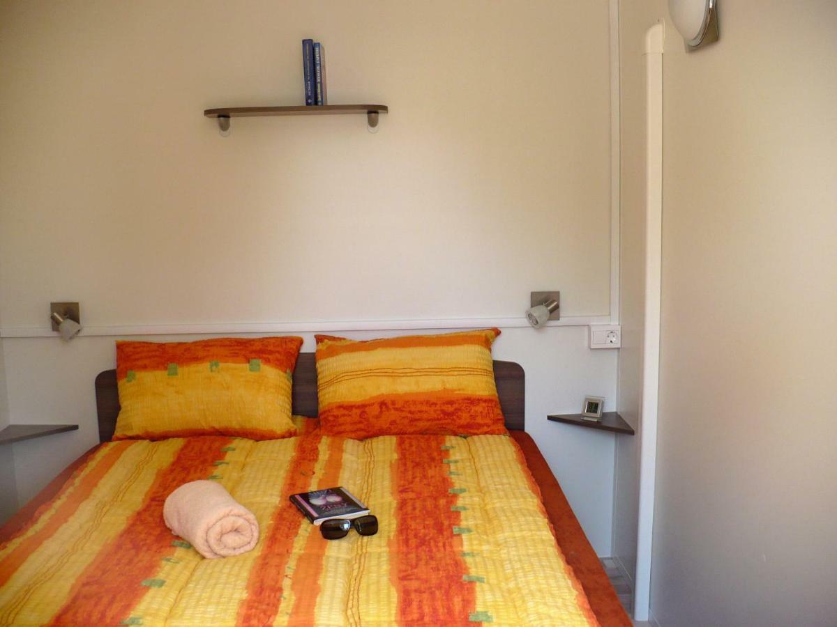 Victoria Mobilehome In Solaris Fkk Naturist Camping Resort โปเรช ภายนอก รูปภาพ